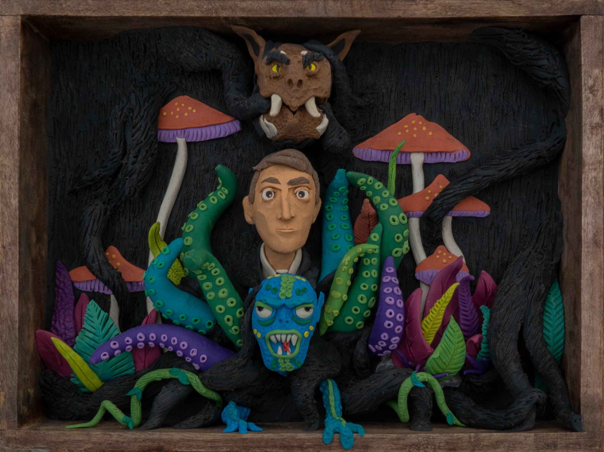 Œuvre pâte à modeler de Daniel Virgüez, lumière d'atelier